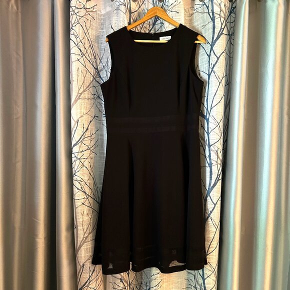 Calvin Klein Cocktail Dress - mesh trim - size 14 - Picture 1 of 7
